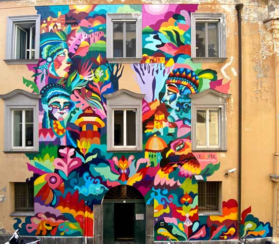 The Stabiae Street murales color a la ceniza